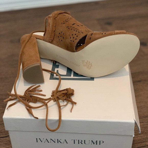 Ivanka Trump - Picture 4 of 5